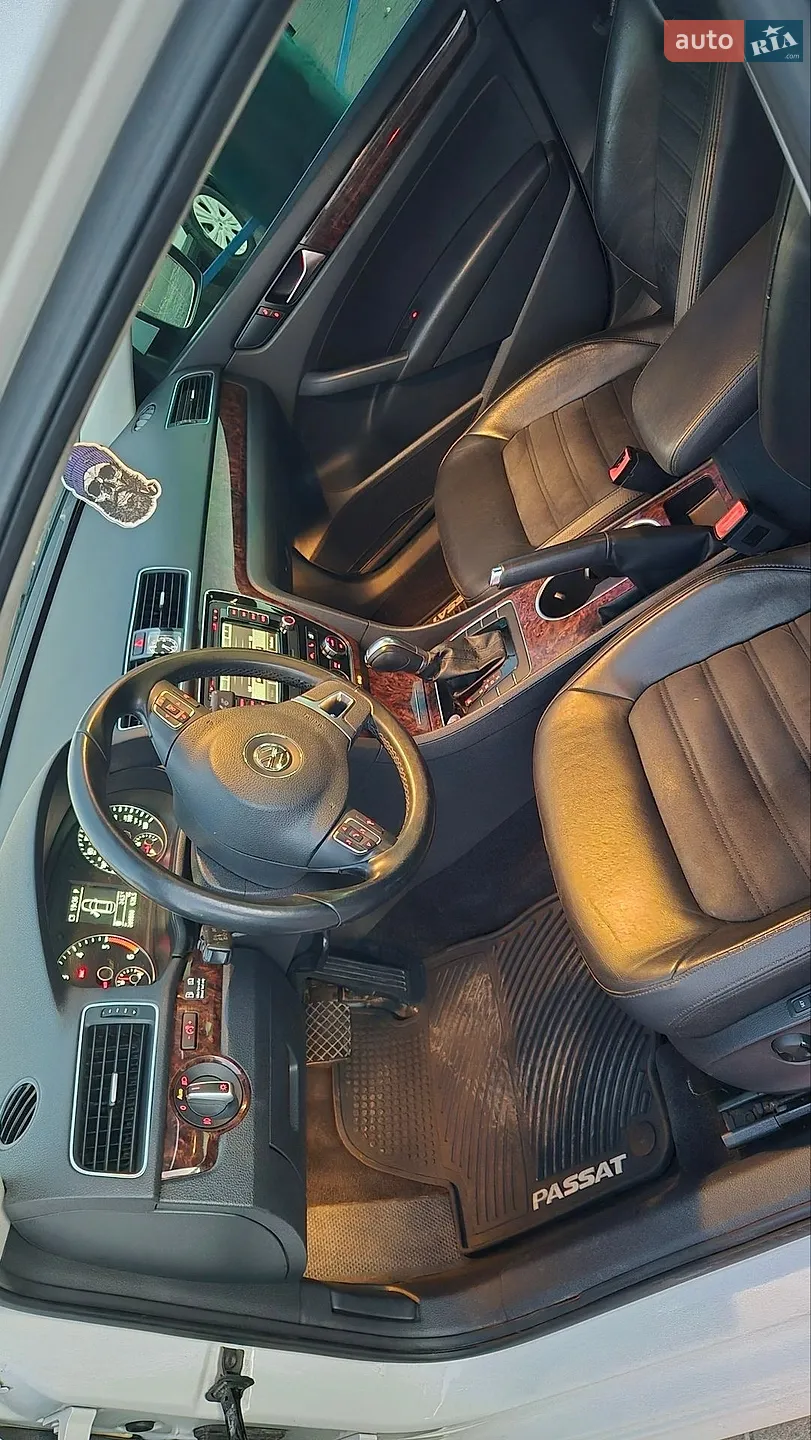 2012 Volkswagen Passat - мініатюра 9
