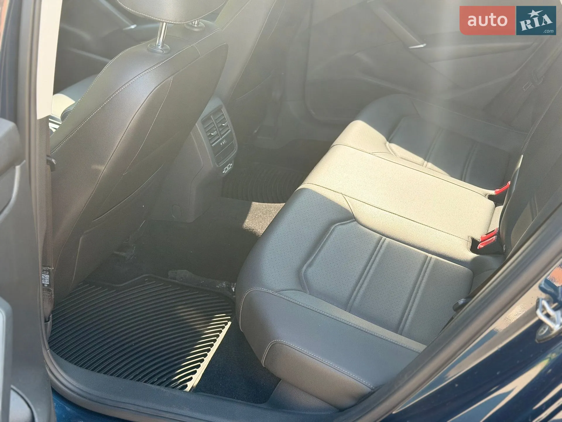 2021 Volkswagen Passat - мініатюра 18