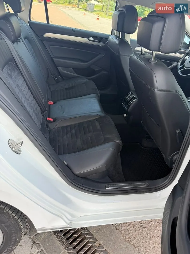 2017 Volkswagen Passat - мініатюра 13