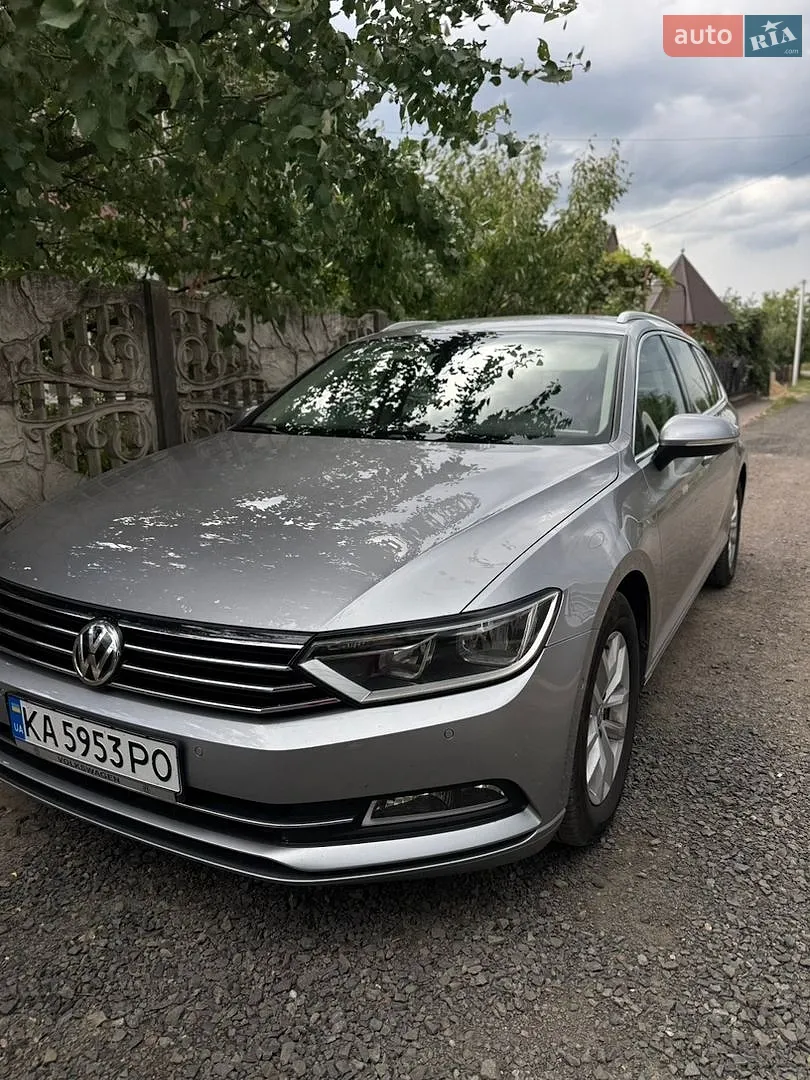 2019 Volkswagen Passat - мініатюра 3