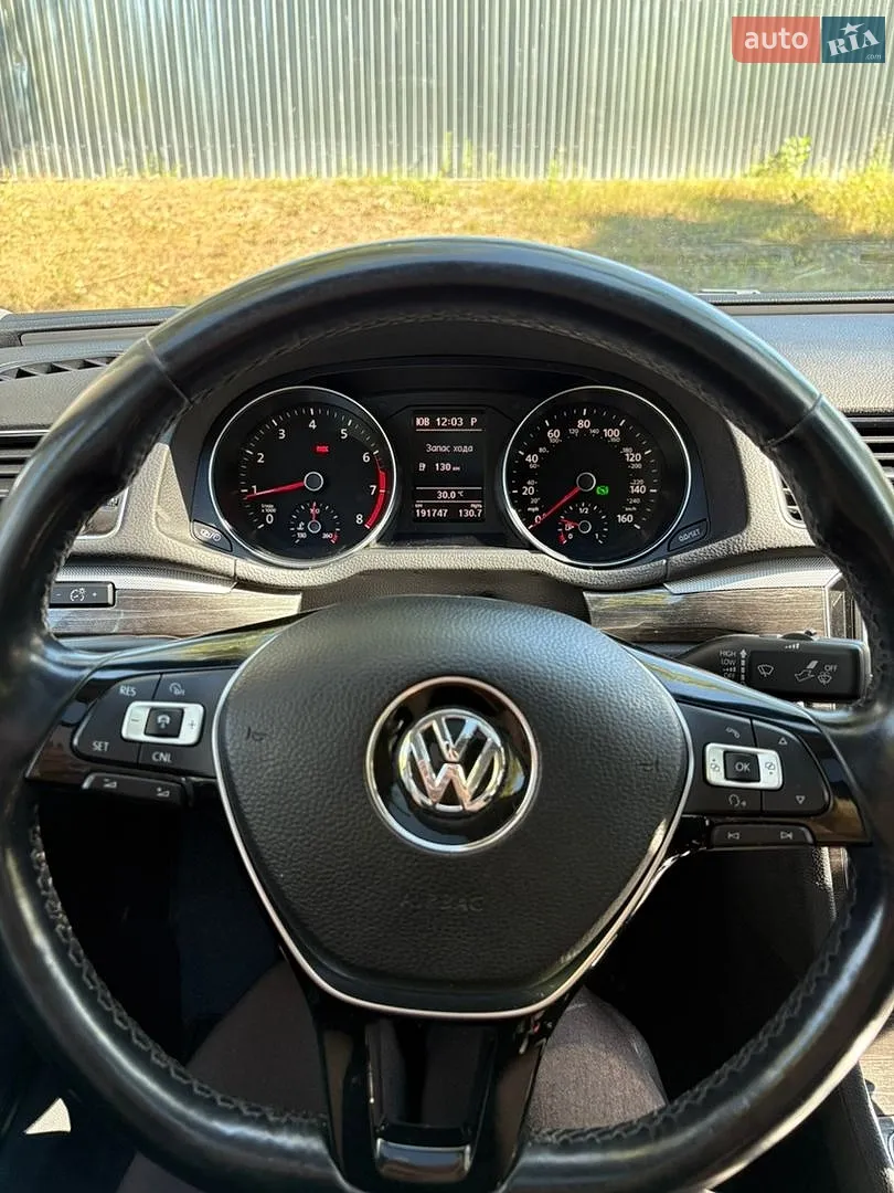 2016 Volkswagen Passat - мініатюра 10