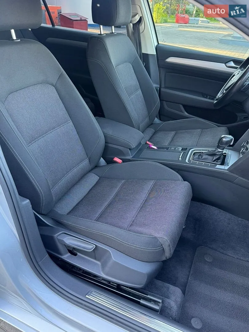2016 Volkswagen Passat - мініатюра 42