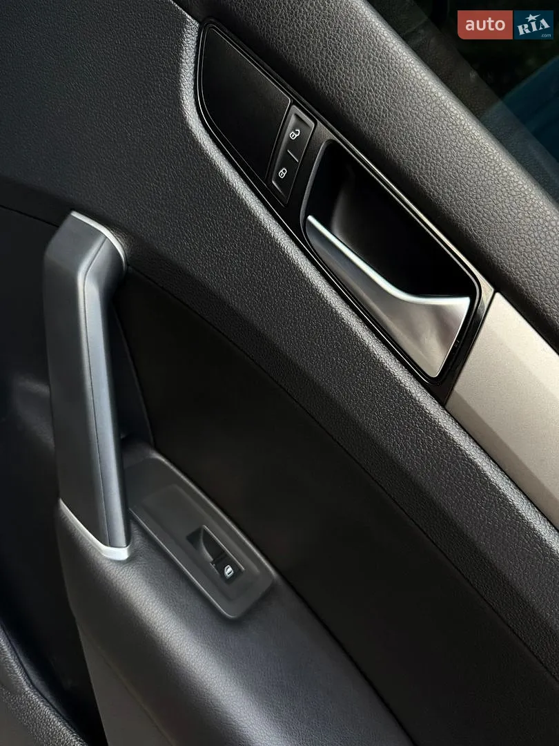 2020 Volkswagen Passat - мініатюра 25