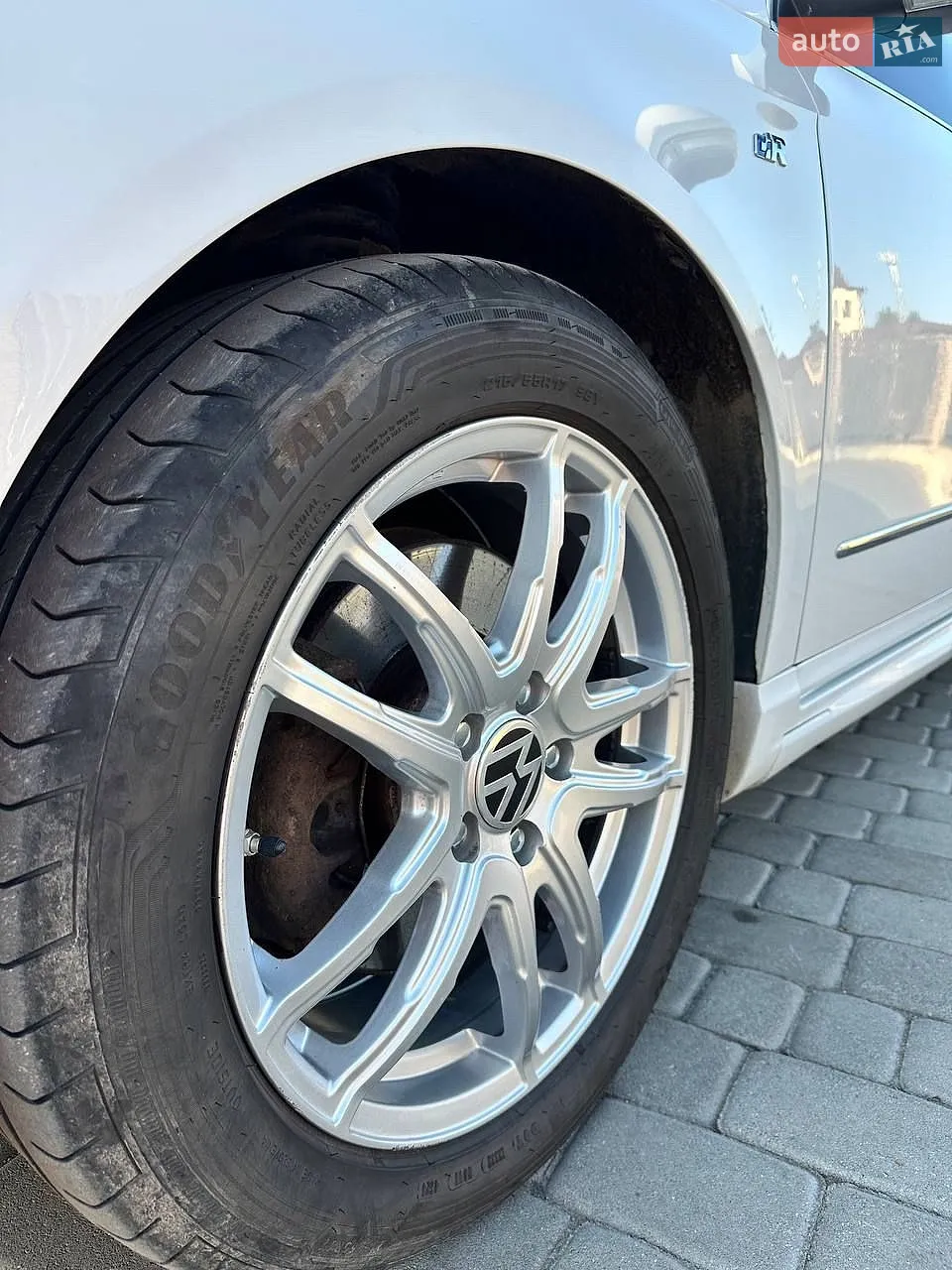2010 Volkswagen Passat - мініатюра 31