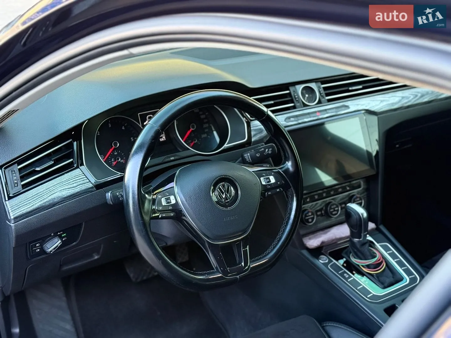 2015 Volkswagen Passat - мініатюра 16