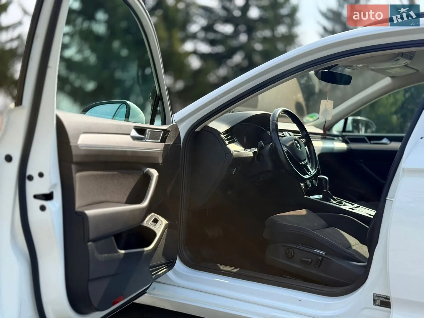 2017 Volkswagen Passat - мініатюра 22