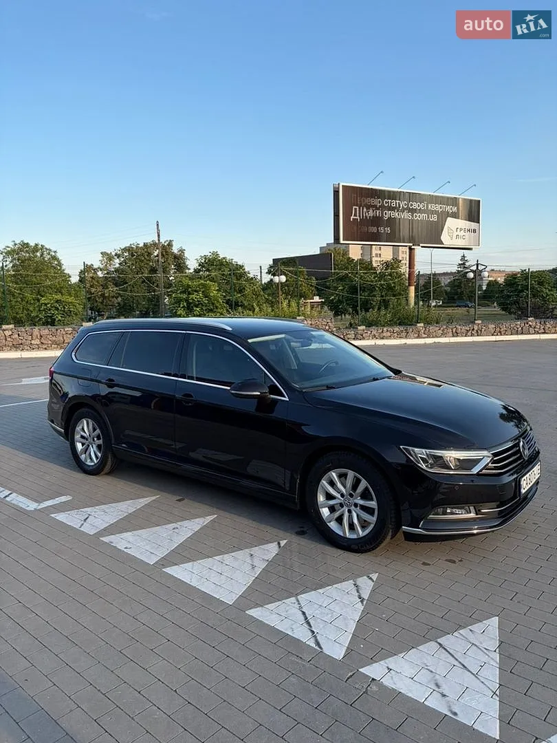 2017 Volkswagen Passat - мініатюра 9