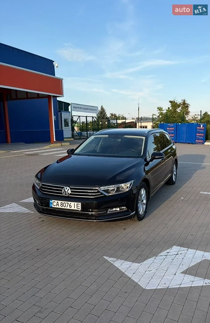 2017 Volkswagen Passat - фото 1
