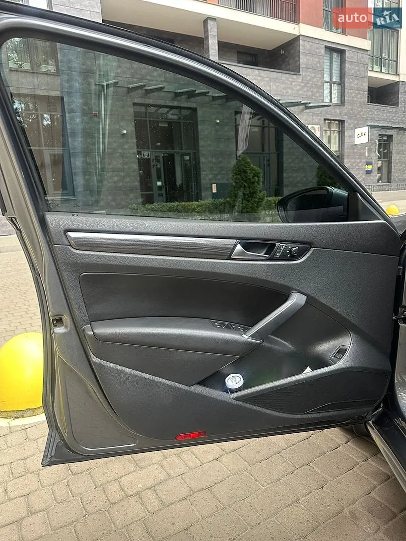 2020 Volkswagen Passat - мініатюра 13