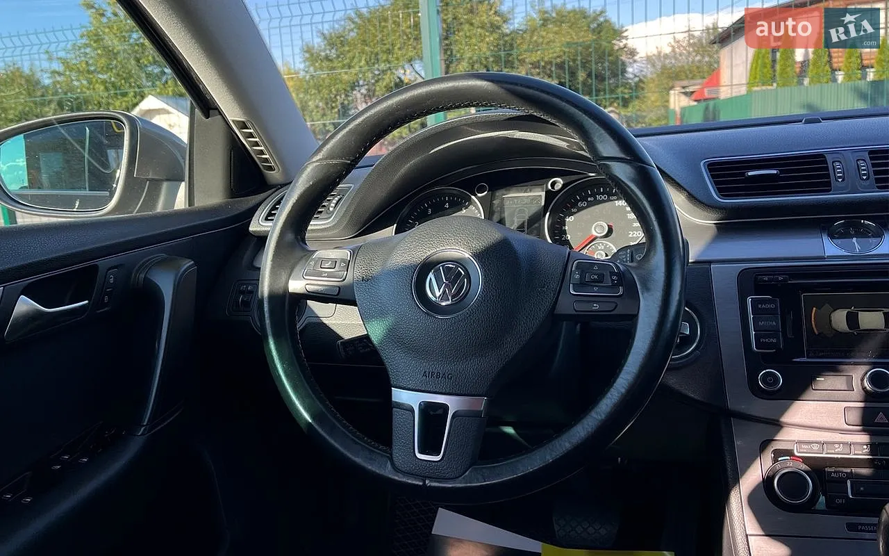 2012 Volkswagen Passat - мініатюра 12
