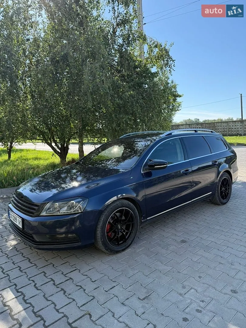 2011 Volkswagen Passat - мініатюра 2