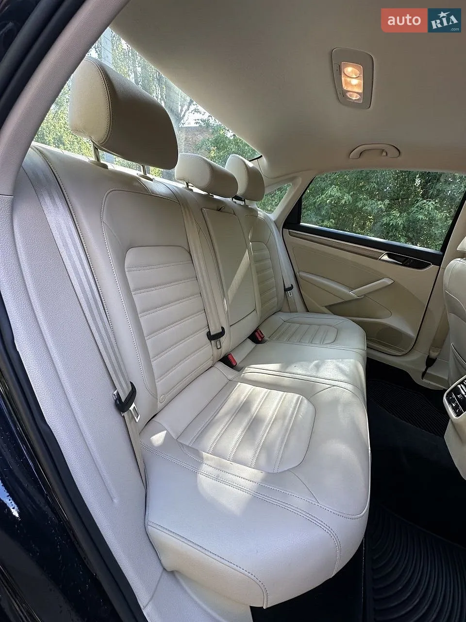 2017 Volkswagen Passat - мініатюра 19