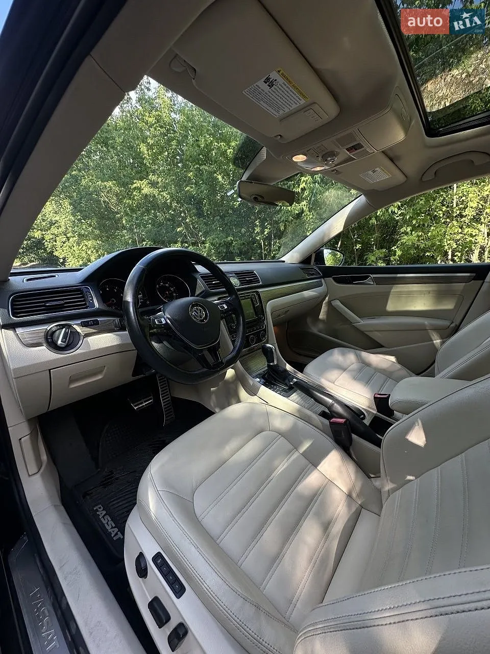 2017 Volkswagen Passat - мініатюра 25