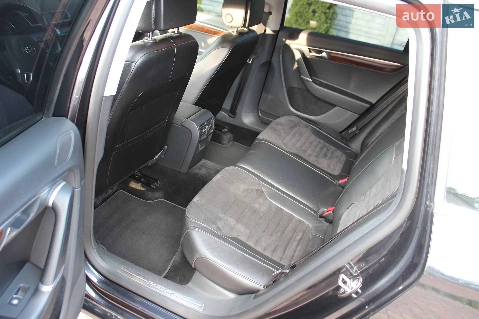 2011 Volkswagen Passat - мініатюра 20