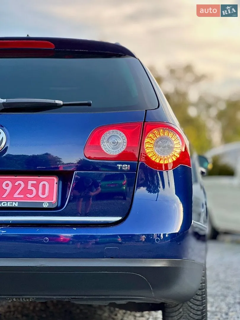 2010 Volkswagen Passat - мініатюра 23