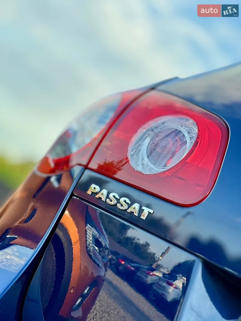 2010 Volkswagen Passat - мініатюра 24