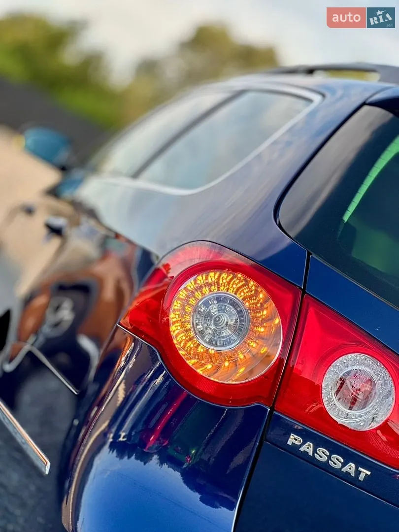 2010 Volkswagen Passat - мініатюра 26