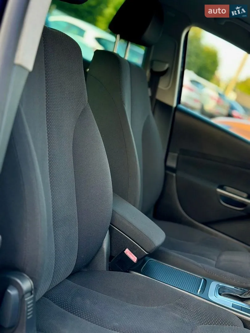 2010 Volkswagen Passat - мініатюра 61