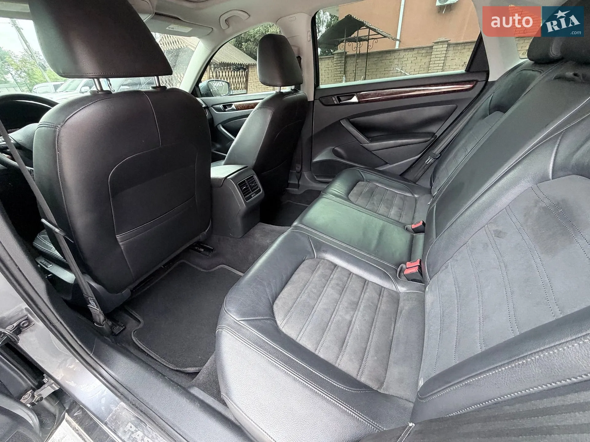 2012 Volkswagen Passat - мініатюра 3
