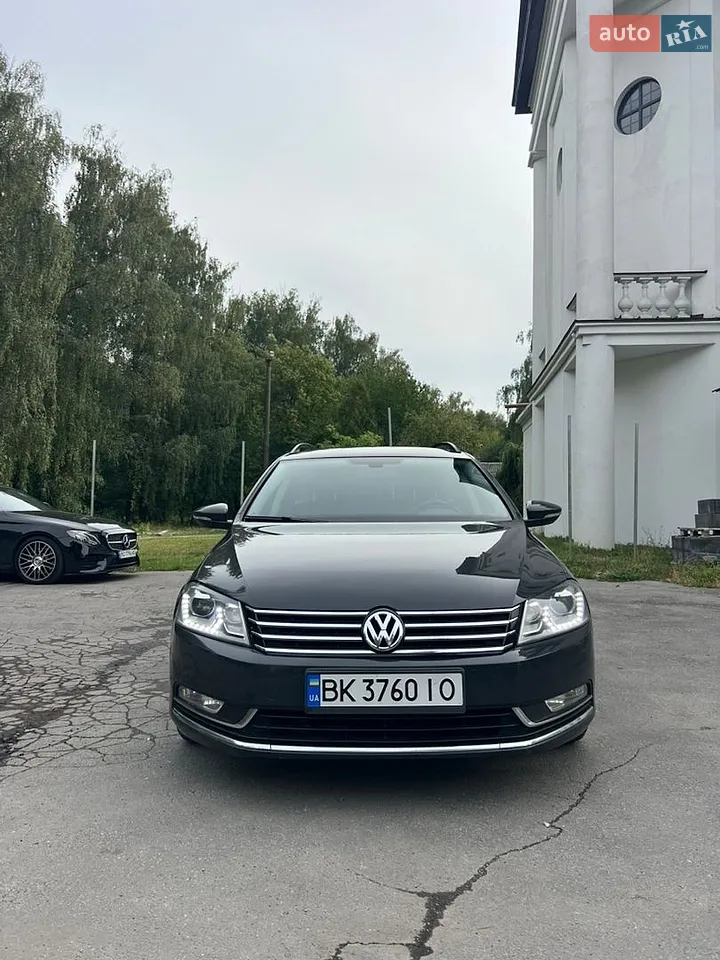 Volkswagen Passat 2011