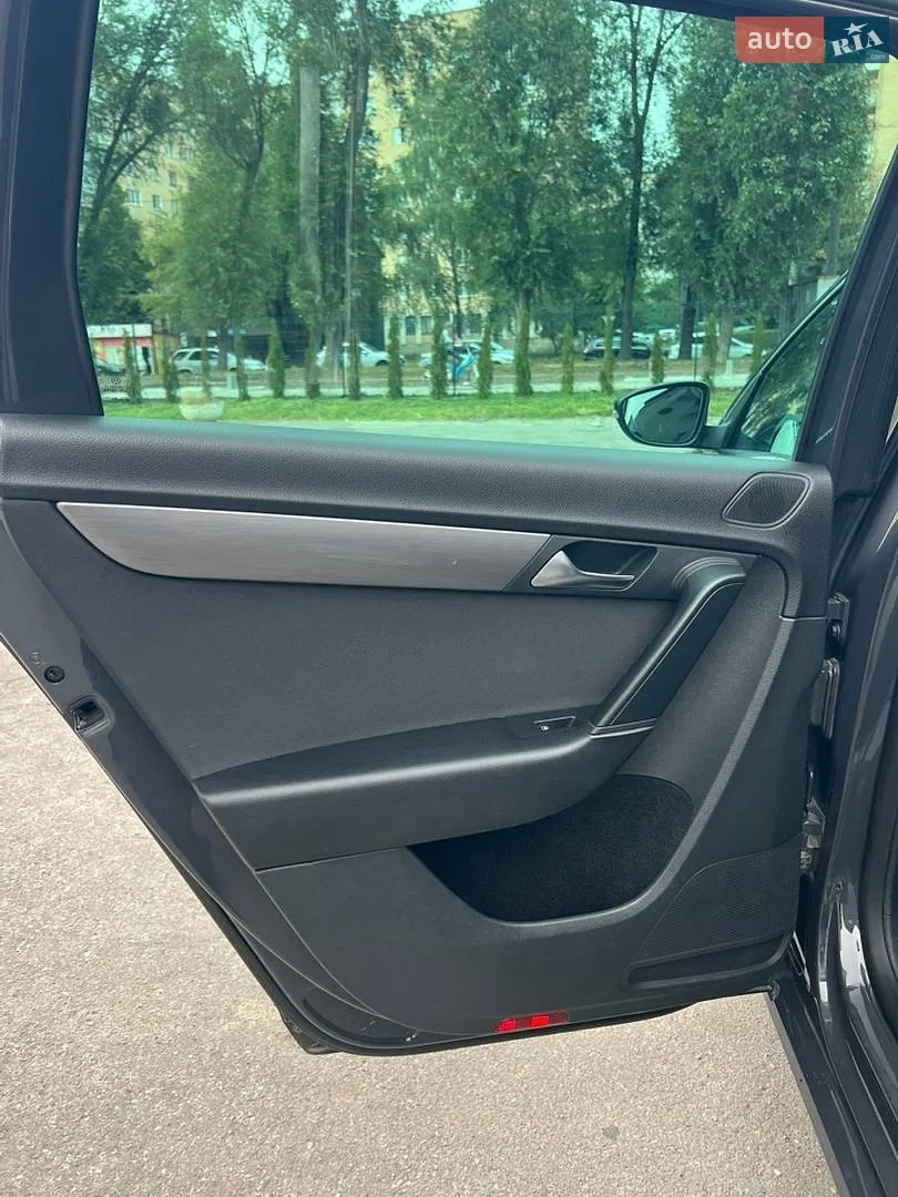 2011 Volkswagen Passat - мініатюра 24