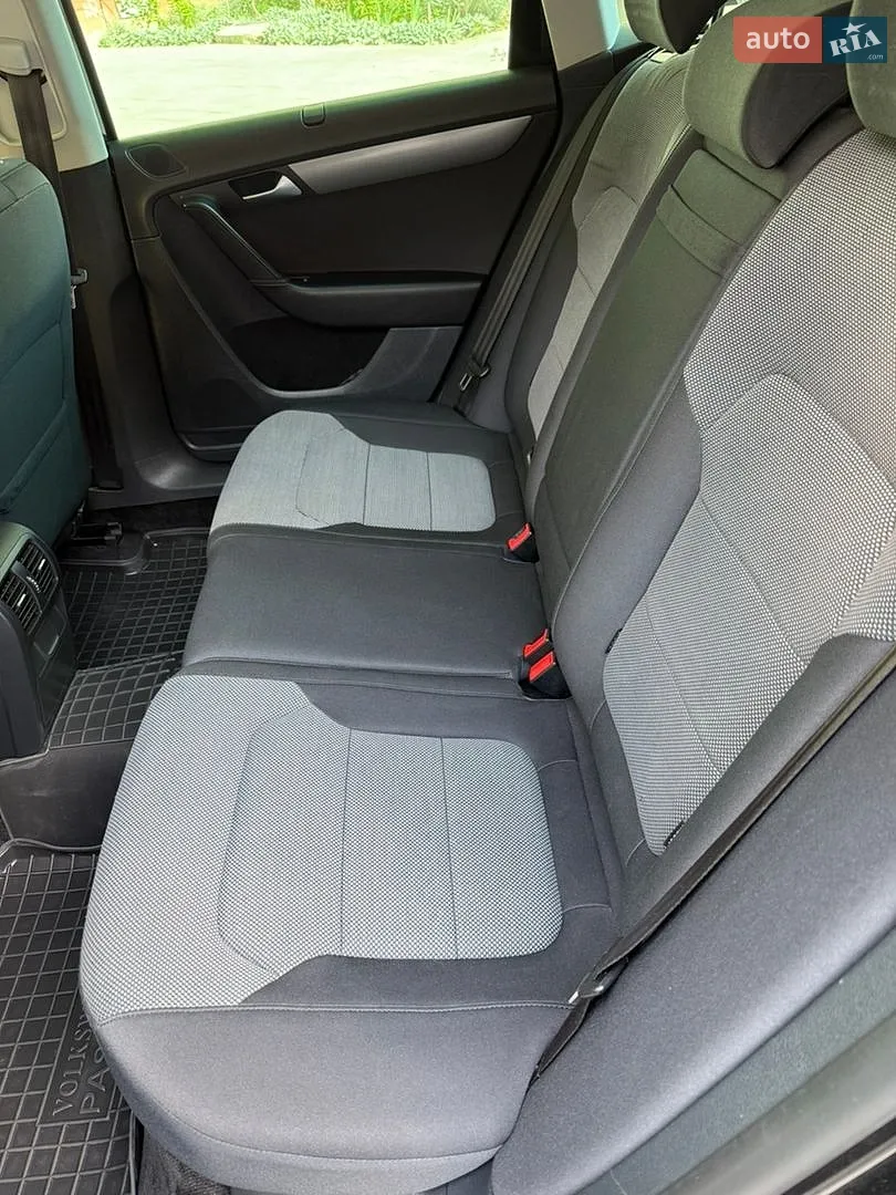 2011 Volkswagen Passat - мініатюра 18