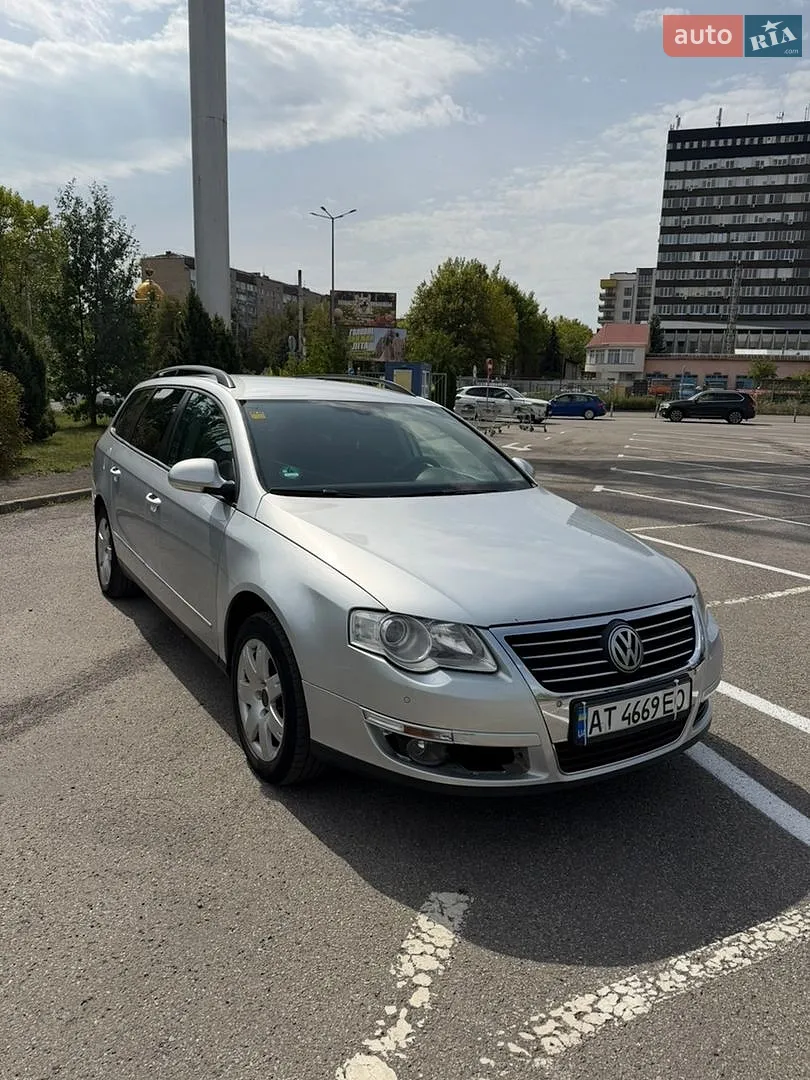2010 Volkswagen Passat - мініатюра 2