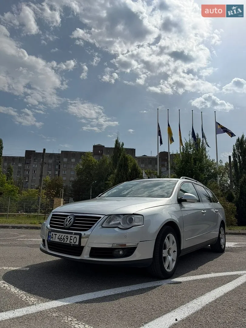 2010 Volkswagen Passat - мініатюра 3