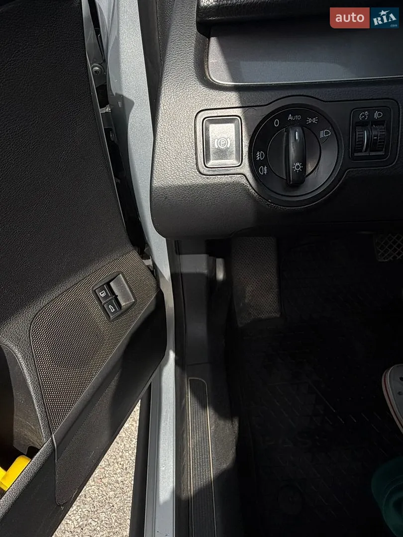 2010 Volkswagen Passat - мініатюра 15