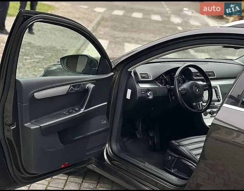 2012 Volkswagen Passat - мініатюра 20