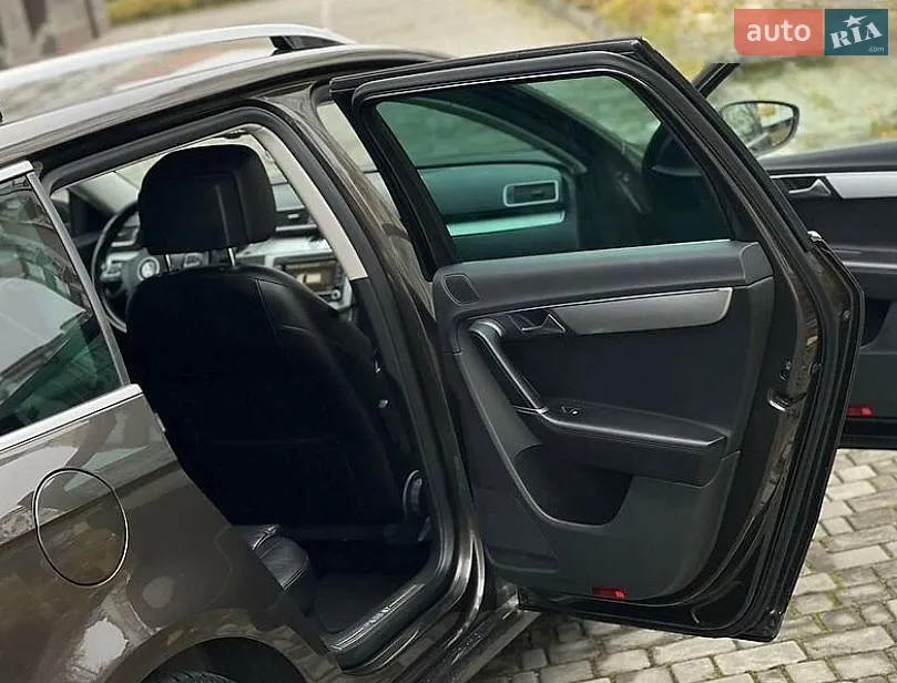 2012 Volkswagen Passat - мініатюра 22