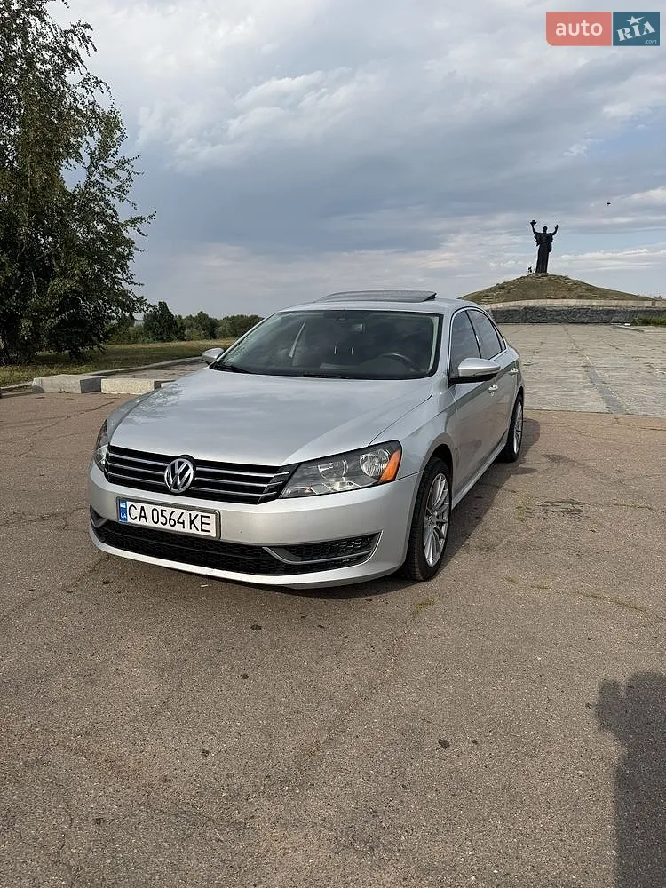 2012 Volkswagen Passat - мініатюра 2