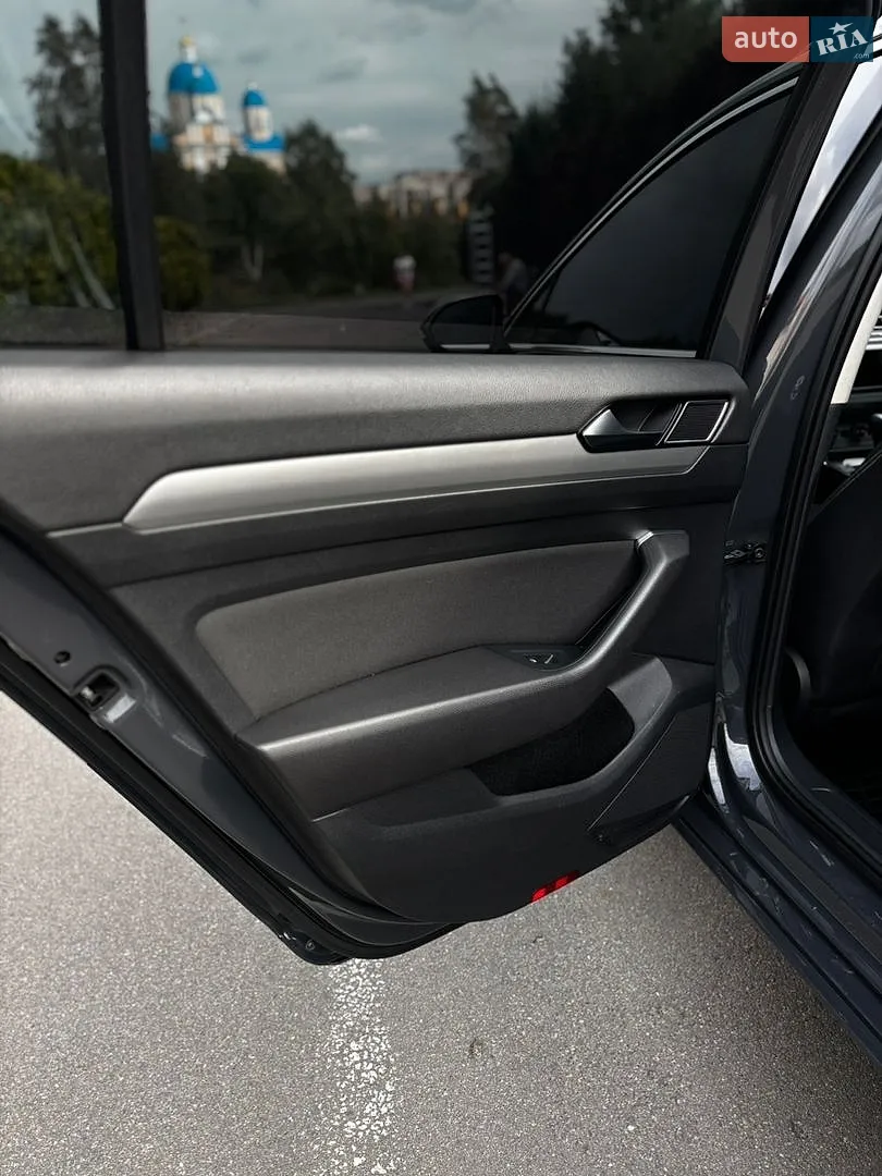 2015 Volkswagen Passat - мініатюра 30