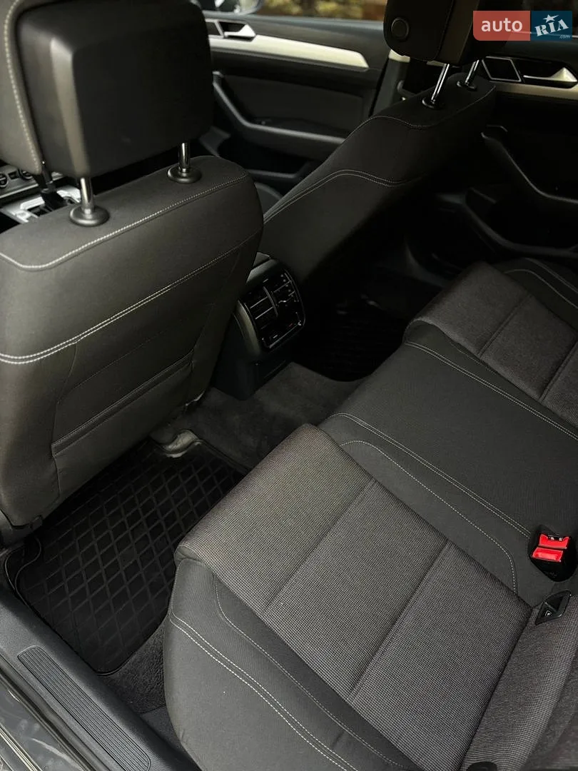 2015 Volkswagen Passat - мініатюра 28