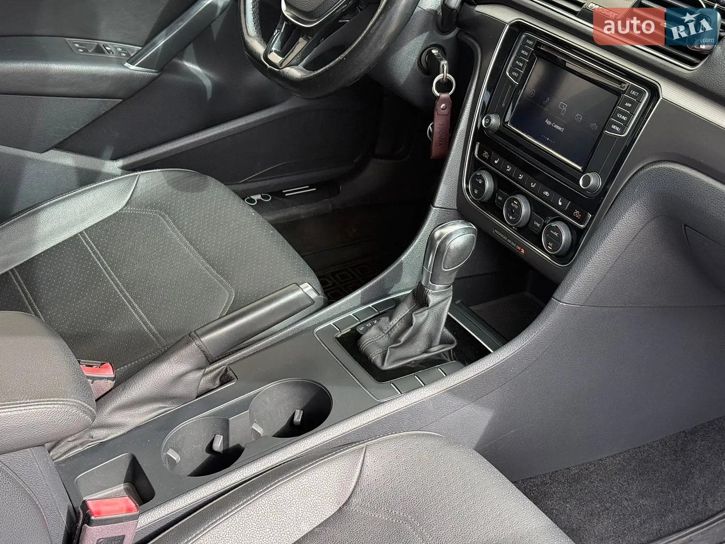2017 Volkswagen Passat - мініатюра 44