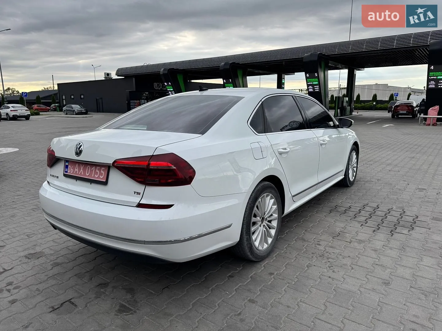 2016 Volkswagen Passat - мініатюра 6