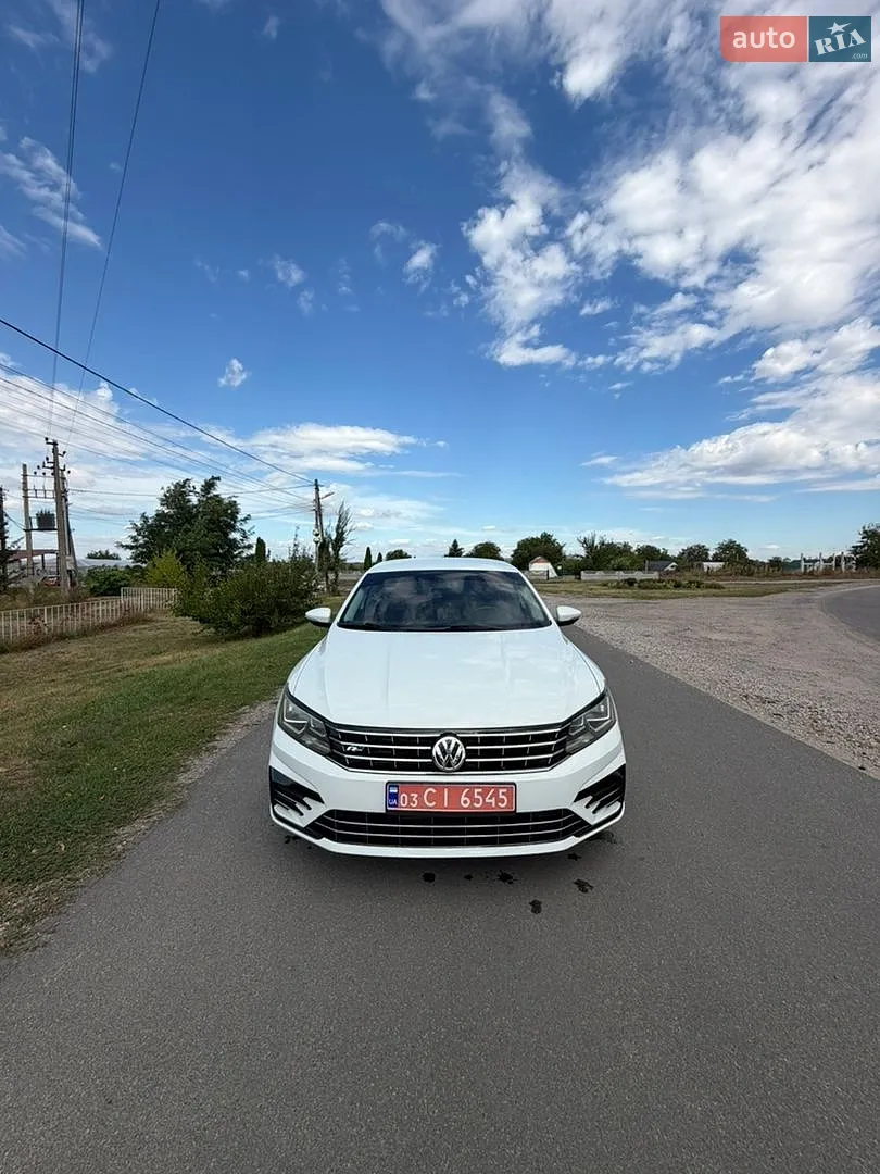 2017 Volkswagen Passat - мініатюра 3
