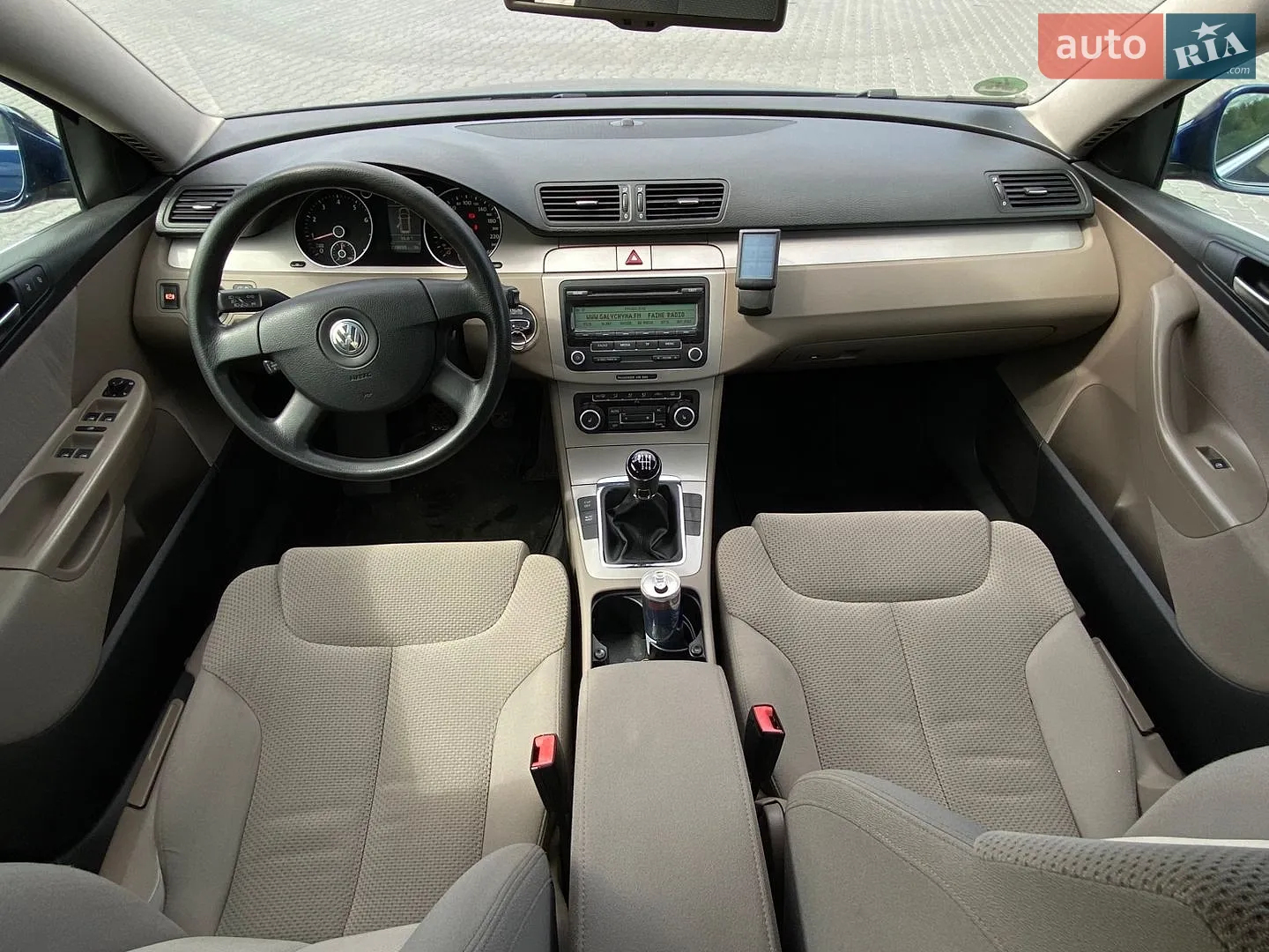 2010 Volkswagen Passat - мініатюра 17
