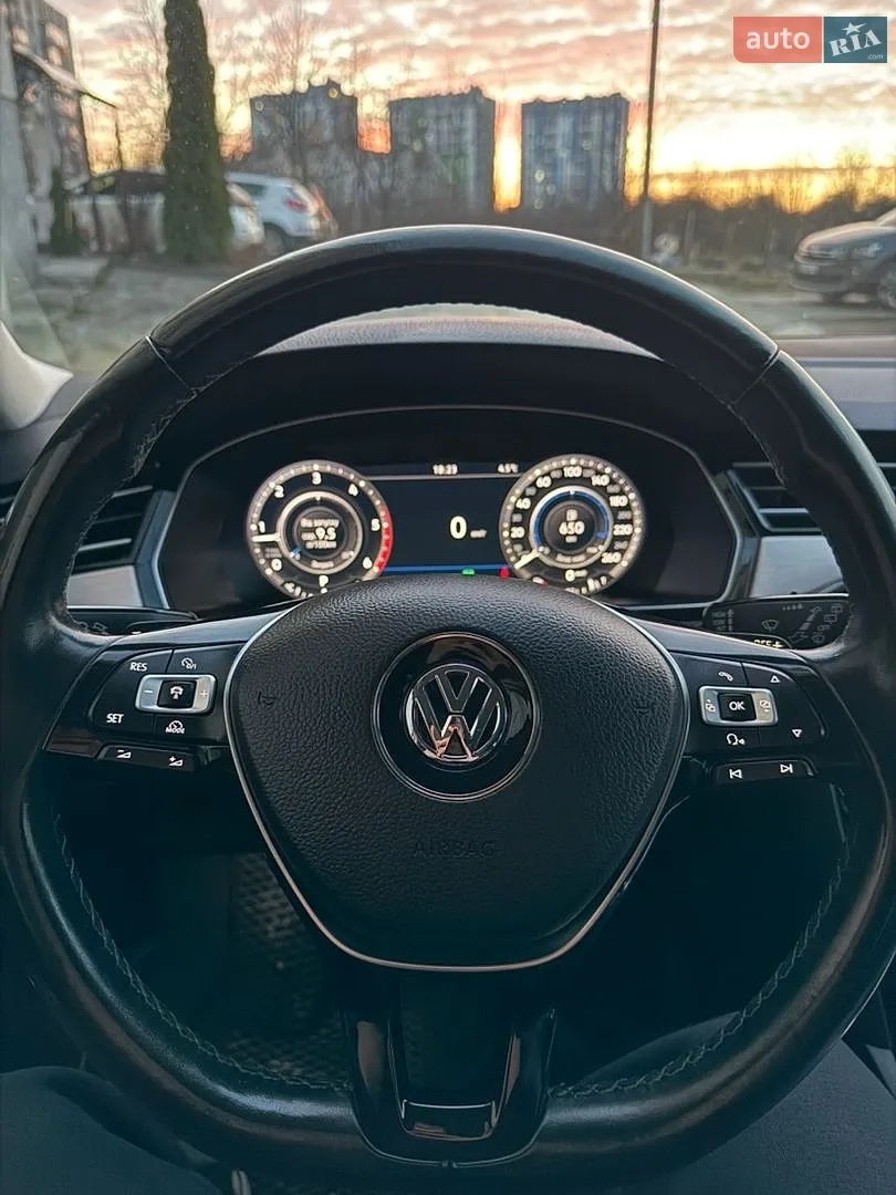 2018 Volkswagen Passat - мініатюра 17