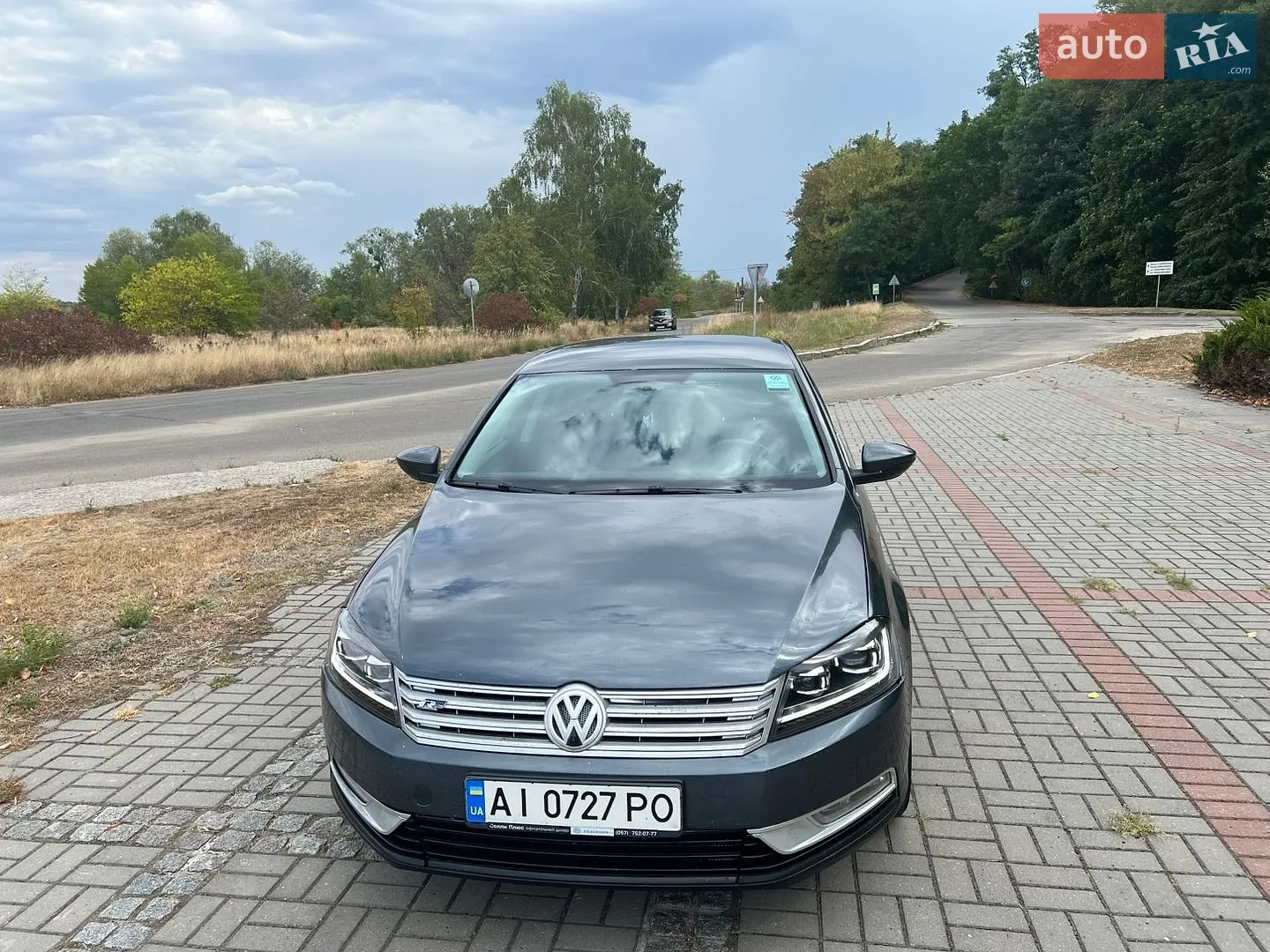 2011 Volkswagen Passat - мініатюра 2