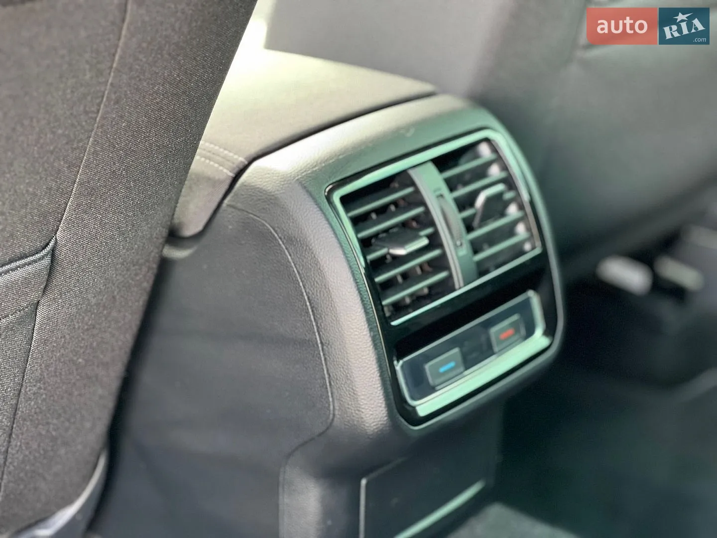 2020 Volkswagen Passat - мініатюра 45