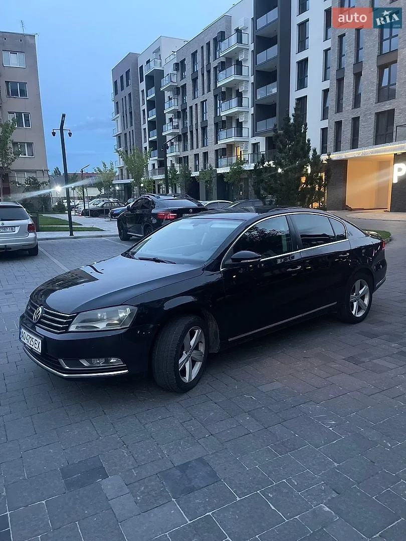 2012 Volkswagen Passat - мініатюра 3