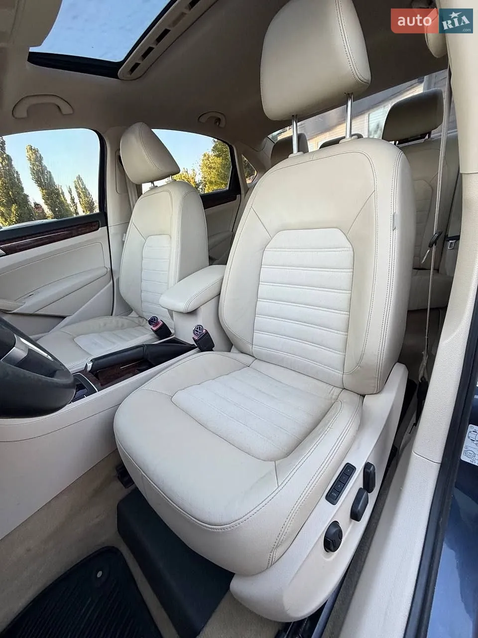 2012 Volkswagen Passat - мініатюра 15