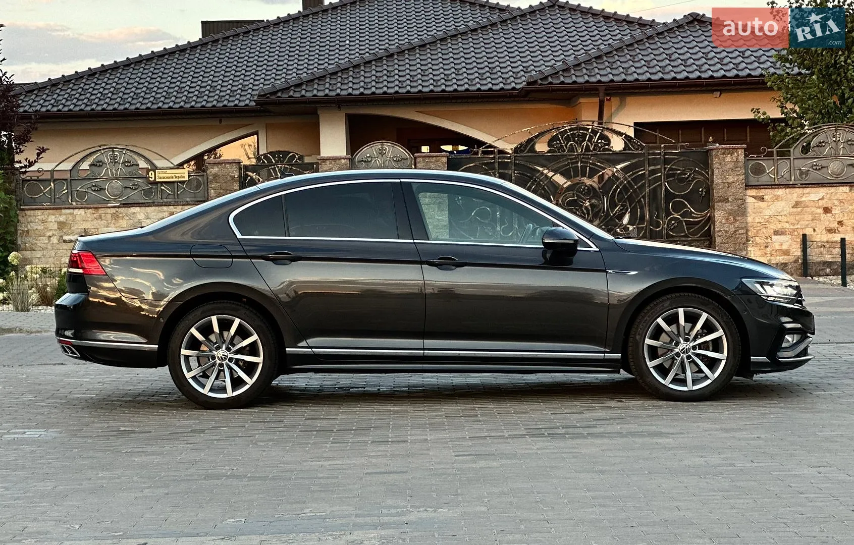 2021 Volkswagen Passat - мініатюра 10