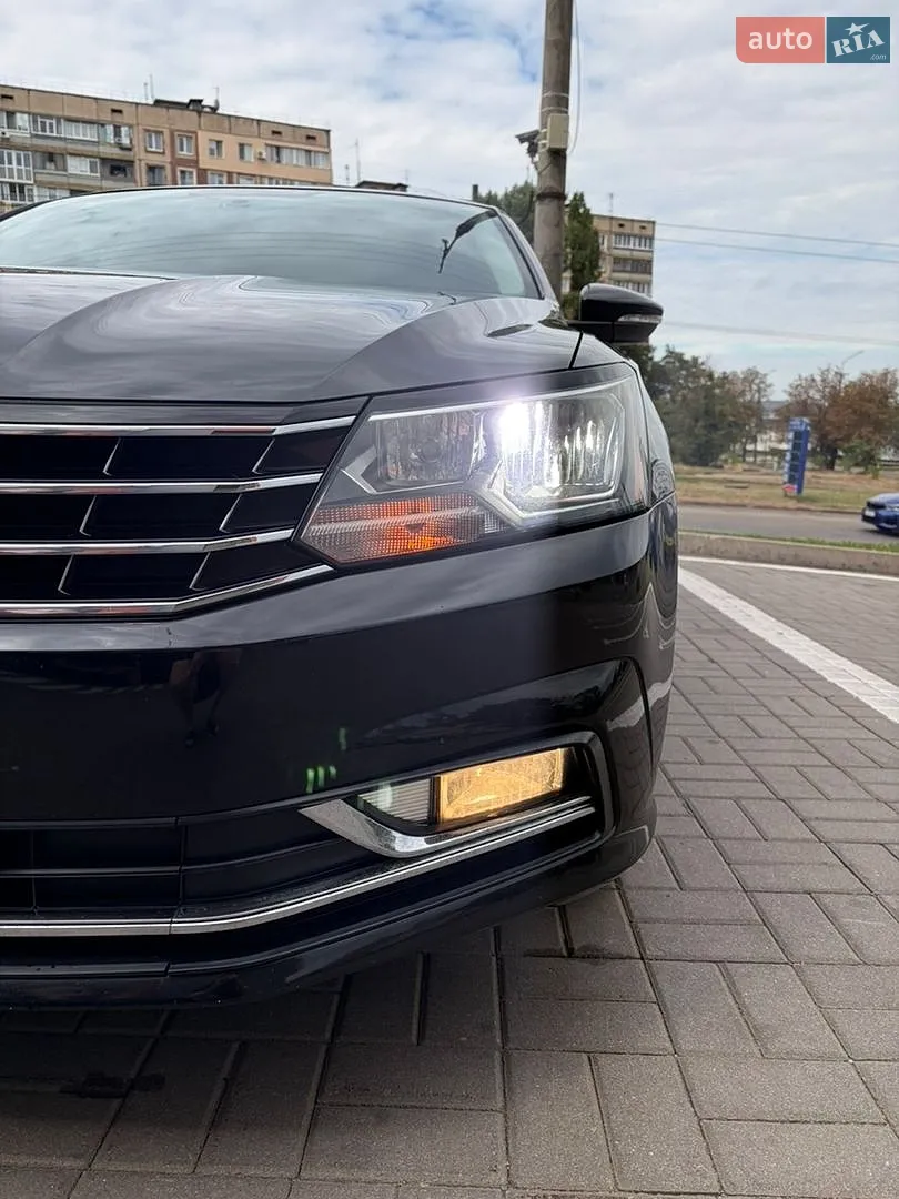 2016 Volkswagen Passat - мініатюра 4