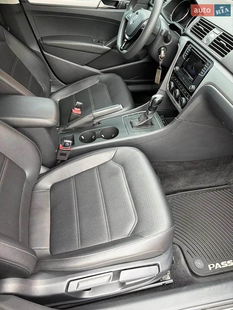 2016 Volkswagen Passat - мініатюра 20