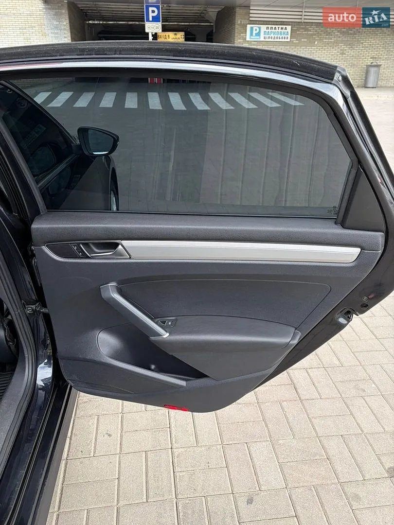 2016 Volkswagen Passat - мініатюра 22