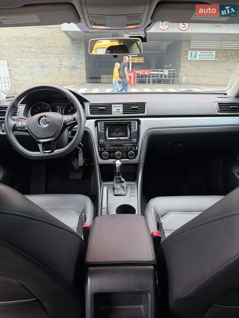 2016 Volkswagen Passat - мініатюра 32