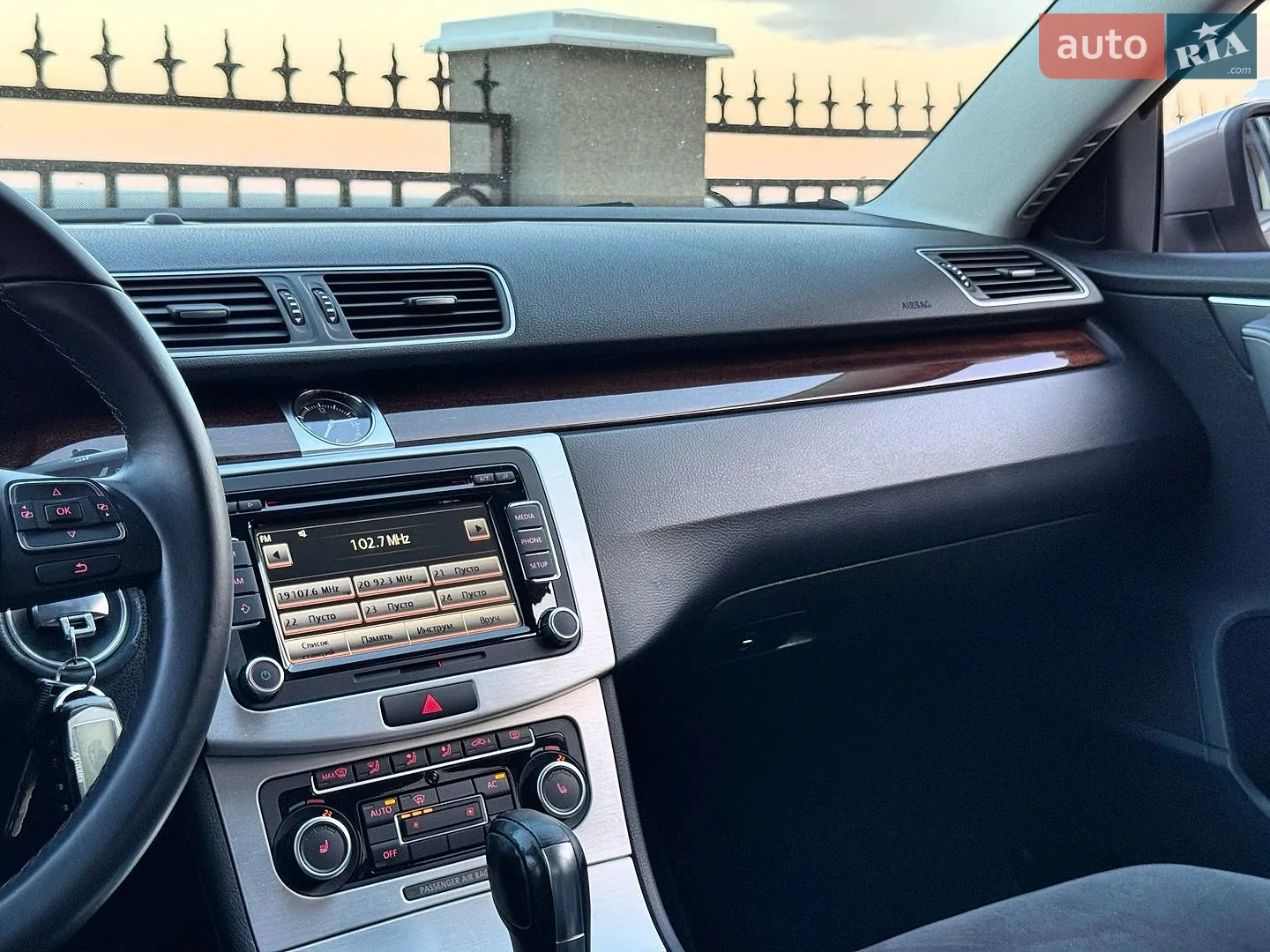 2011 Volkswagen Passat - мініатюра 3