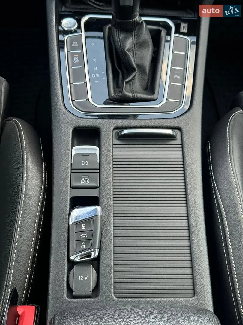 2020 Volkswagen Passat - мініатюра 24